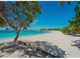 Jamaica Coastal Getaway