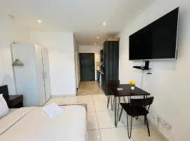 Cozy Studio apartment at Embassy gardens