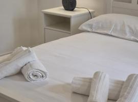 Lupiae retreat, hotel Leccében