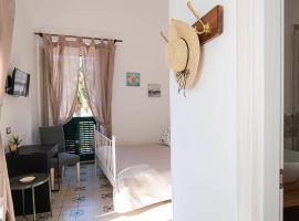 Domus Linda B&B, khách sạn ở Ischia