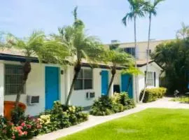 Spacious Villa #8 Water View 4-Minute Walk Beach