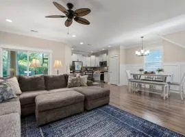 Luxury Hilton Head Villa Getaway 4BR 3 Full BA 1 Half BA Beach Essentials Included