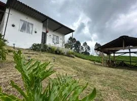 Cabaña privada cerca a termales San Vicente