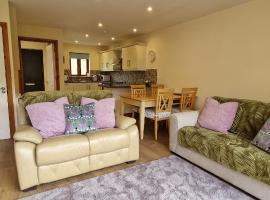 Tinahely Rest, hytte i Tinahely