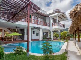 Las Golondrinas El Zonte, El Salvador, guest house in El Zonte