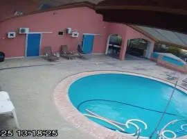 Casa com Piscina Grande em Salinas