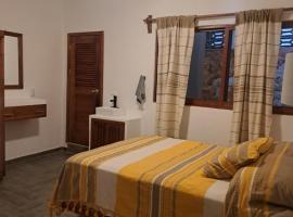 Hotel LOMA LINDA, hotel c&aacute;psula em Puerto Escondido