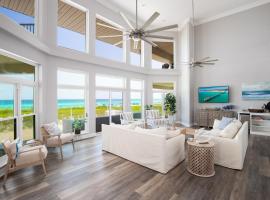 Beachfront Luxury Estate Sleeps 20 & Allows Events, hotel i Navarre
