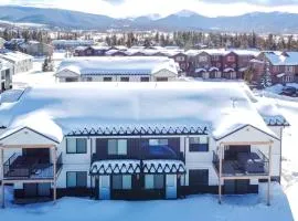 2 Mi to Fraser Tubing Hill Condo with Fireplace!