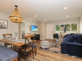 Beach Home in Quiet Neighborhood 5 minutes from the Pier