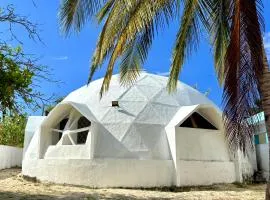 House with Pool, Rooftop, Terrace & Bar, AC