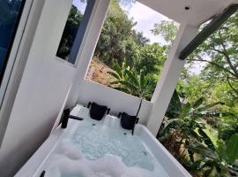 Luxury Suite del Faro, Romance en la represa, lyxhotell i Prado