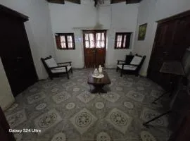 Della monica