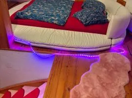 Sky Harmony Penthouse mit Wasserbett, Jacuzzi und Grill