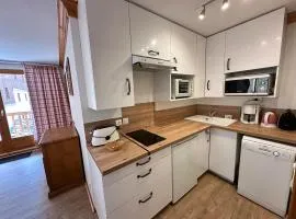 Appartement Lanslebourg 6 pers, 2 chambres, proche pistes - FR-1-508-309