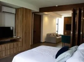 Cozy and elegant loft just steps from downtown