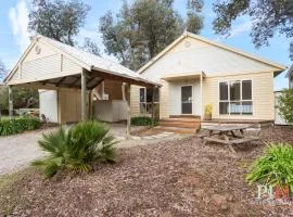 Family Home Silverleaves Sleeps 12