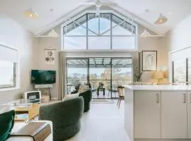 Jimmys Cabin - Kangaroos, Kookaburras, Sleeps 4!
