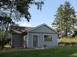 Gäststuga på landsbyggden utanför L Alstad, hotel in Trelleborg