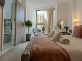 Luxe London Retreat
