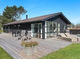 8 person holiday home in Hals-By Traum