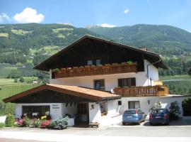 Pension Thalerhof, hotel v destinaci Rifiano