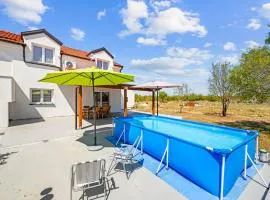 Cozy Apartment In Dragisici With Wifi