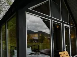Mayak Chalet Resort модульний будиночок