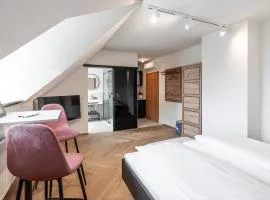 SISTERS Haus Hotel Garni