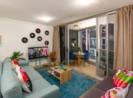 Retro Mania Brisbane CBD Sleeps 6 Car park included