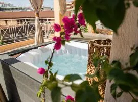 Gk Suites-Constantin view , auto check-in 24h