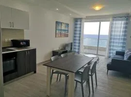 Torri seafront apartments