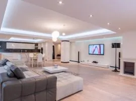Luxury Apartment Herastrau Nord- 240 sqm - Spa, Pool & Gym Access