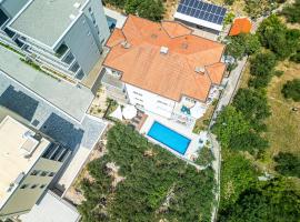 Apartments Seaview, hotell i Tučepi