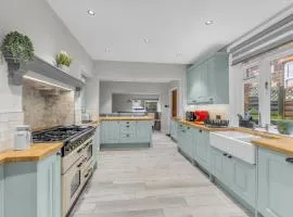 Harrogate Heights - Luxury 6 Bed Central Harrogate Home