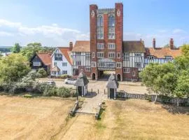 Finest Retreats - ARC Thorpeness