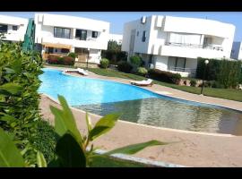 MARIA HOSTEL FOREIGNERS ONLY-CRISS RESORT-NAAMA BAY-CITY CeNTER, hostel in Sharm El Sheikh