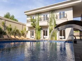 East Marina Guesthouse