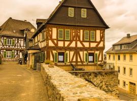 Pension bei Goscha mit Schlossblick, hotel v destinaci Braunfels