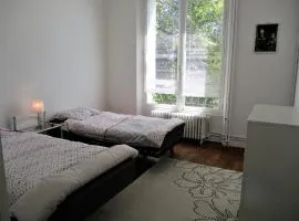 LIMoGES mairie, appart , parkingS ,