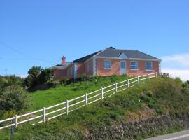 Cottage Heights, hotel i nærheden af Puxley Mansion, Castletownbere