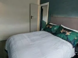 Parkdale-2 Bedroom House in Sheldon Birmingham