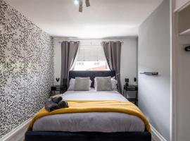 Bright 3br Home In Central Belfast, hotel i Belfast