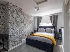 Bright 3BR Home in Central Belfast