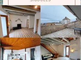 A cozy little nest in Sigoules with a view