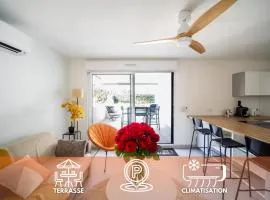 FRGK "2P Luxury Sea View & Parking"