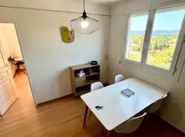 Appartement confortable avec vue sur étang de Thau et télétravail