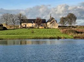 Grand Gîte en campagne avec étang
