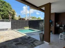 Casa aconchegante com piscina e área gourmet