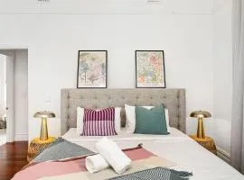 Stylish Suburban Getaway Spacious&bbq